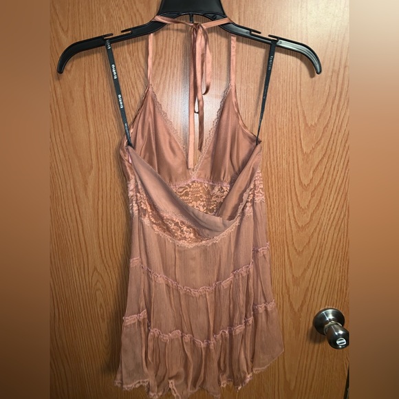 100% Silk BeBe Halter Top Cameo -New Without Tag - Picture 3 of 5